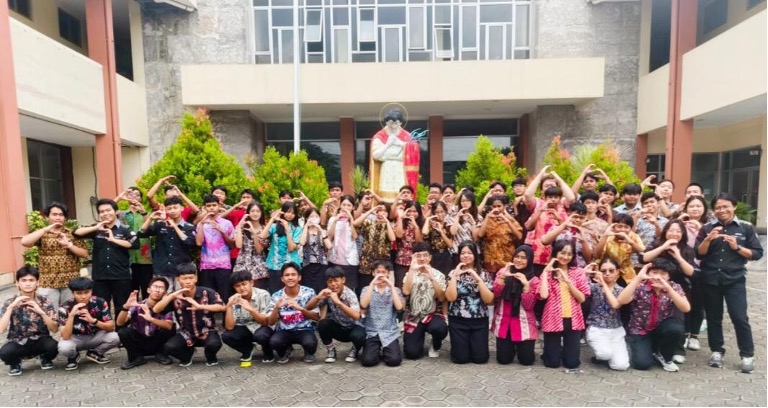 Ficonnect 2025 Hubungkan Siswa SMA/SMK dengan Dunia Teknologi Informasi